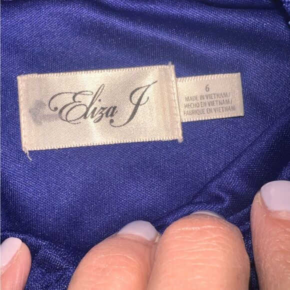 Eliza J Royal Blue Textured Jacquard Fit & Flare Cocktail Dress Sz 6 NWT Wedding - Picture 4 of 7